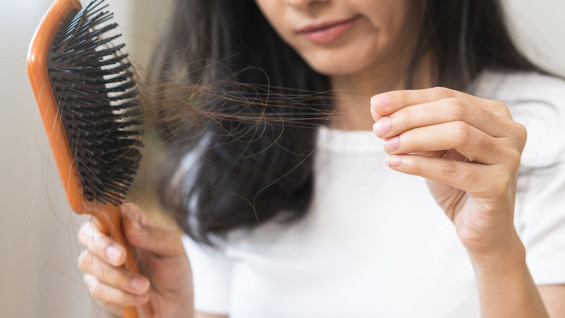 Schluss mit Haarfrust: Die drei häufigsten Haarprobleme und bewährte Lösungen.